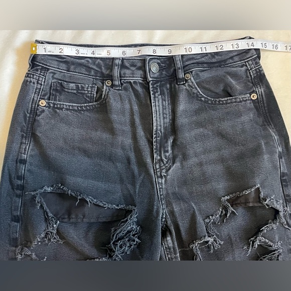 American Eagle Mom Jeans Relaxed Distressed Women’s Black Jeans Size 6 - Picture 5 of 16